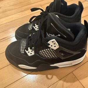 Nike Kids Black and White Sneakers aj4 white thunder gs 3.5y